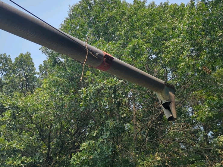 hutchinson/mayrath-auger,-65'-approximately,-8"-image-9