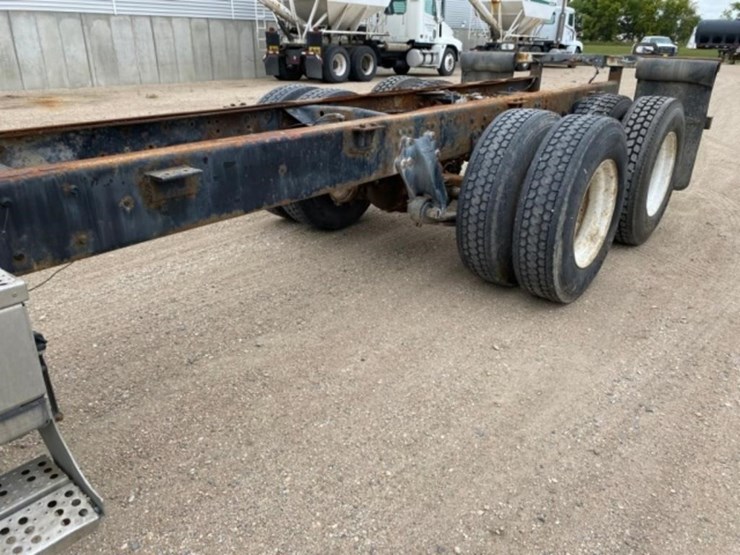 1995-freightliner-fld,detroit-60series,eaton-10sp.-image-24