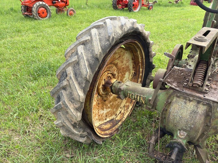 john-deere-model-b-image-6