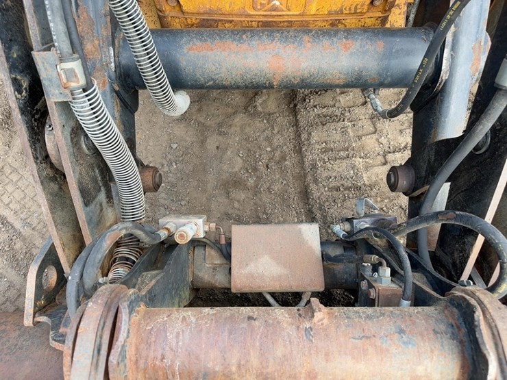 2005-caterpillar-430d-it-image-12