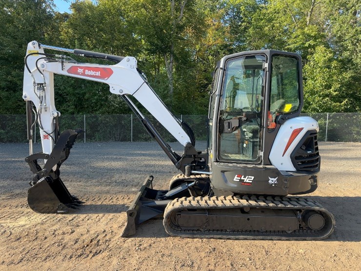 2021-bobcat-e42-image-2