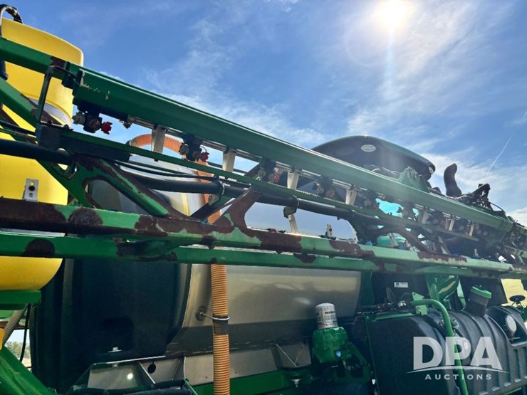 2018-john-deere-r4038-image-110