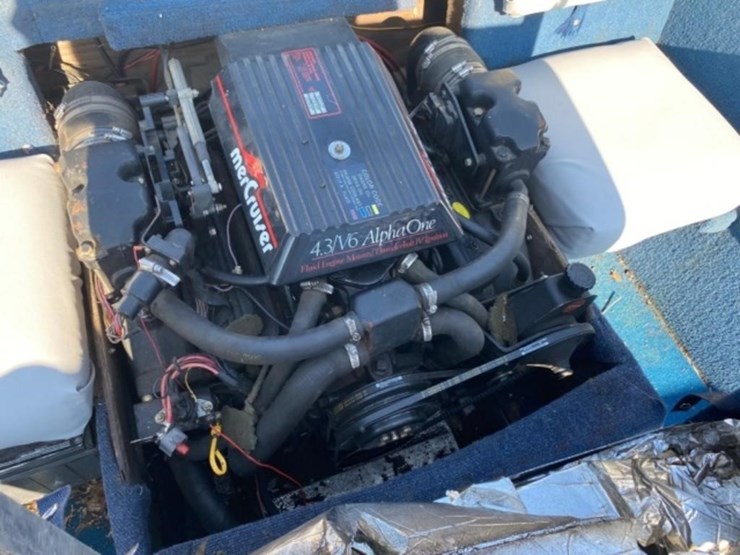 1993-spectrum-by-blue-fin-1956,-19ft.-6in.,4.3l-v6-image-65