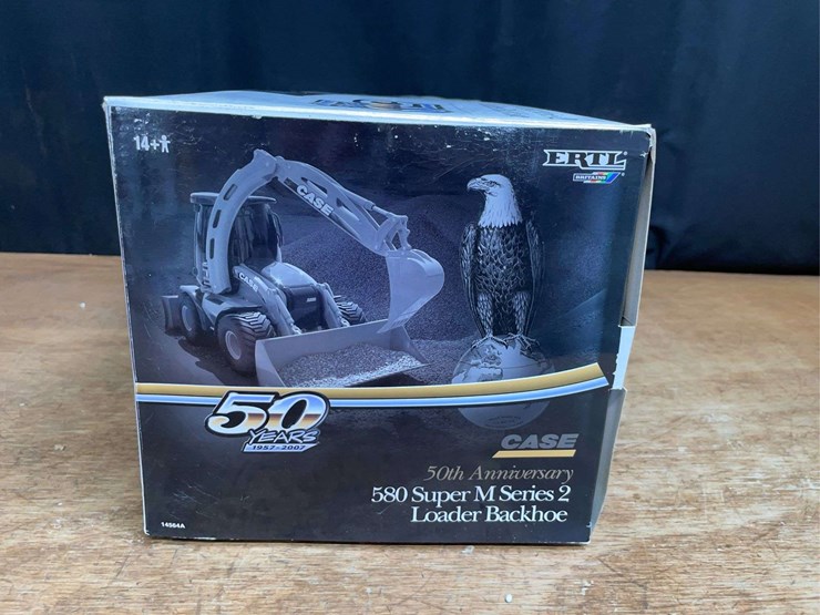 1/16-case-580-super-m-backhoe-2007-50th-anniversary-black-nib-ertl-image-13