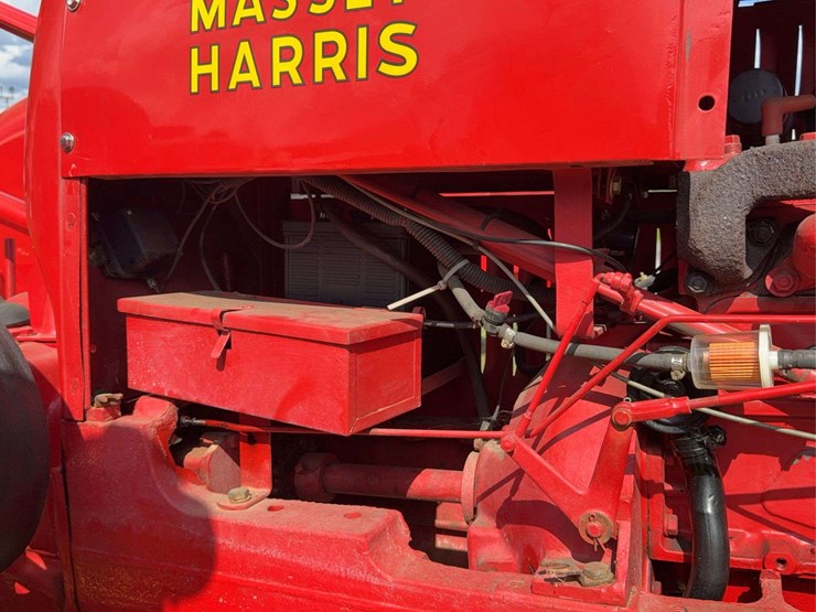 massey-ferguson-101-image-49