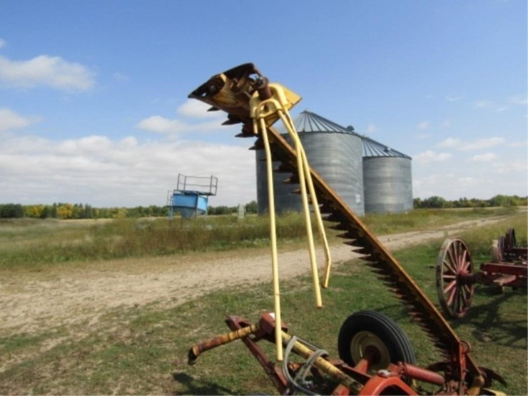 new-holland-456-image-10