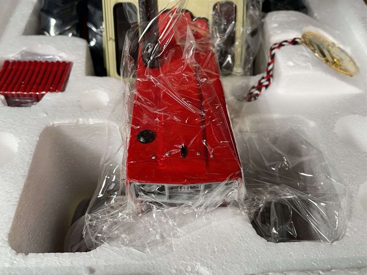 1/16-ih-1466-precision-nib-ertl-image-7