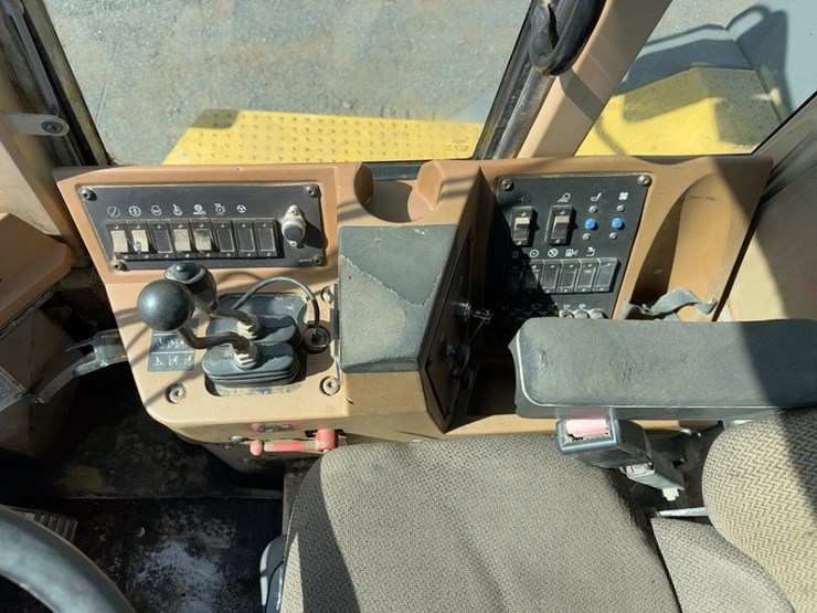 1998-caterpillar-966f-image-23