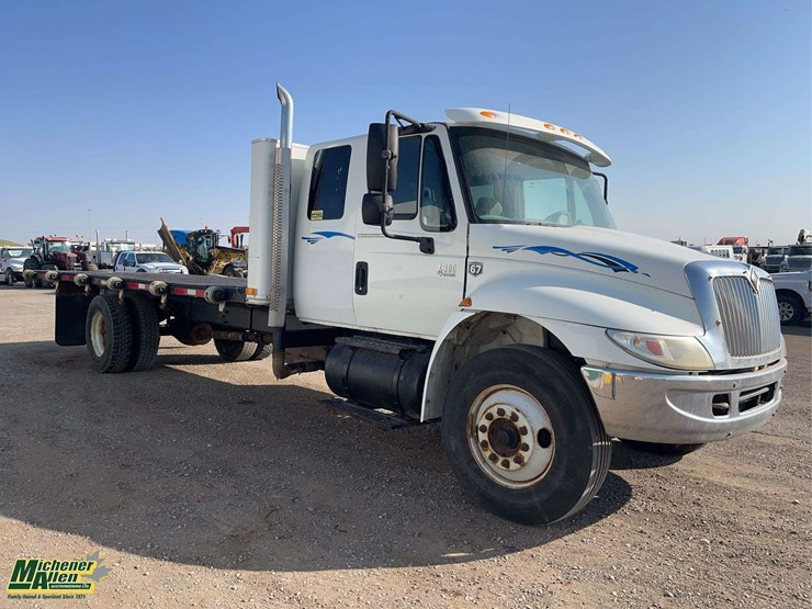 2007-international-durastar-4300-image-6