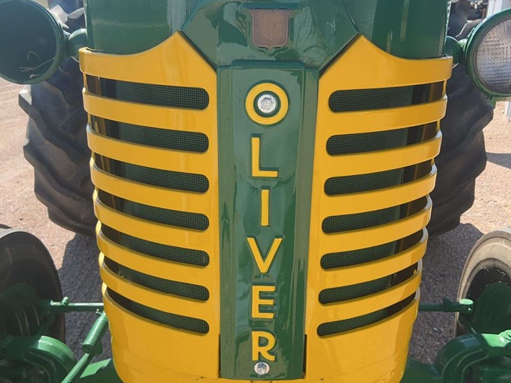 1955-oliver-super-99-image-9