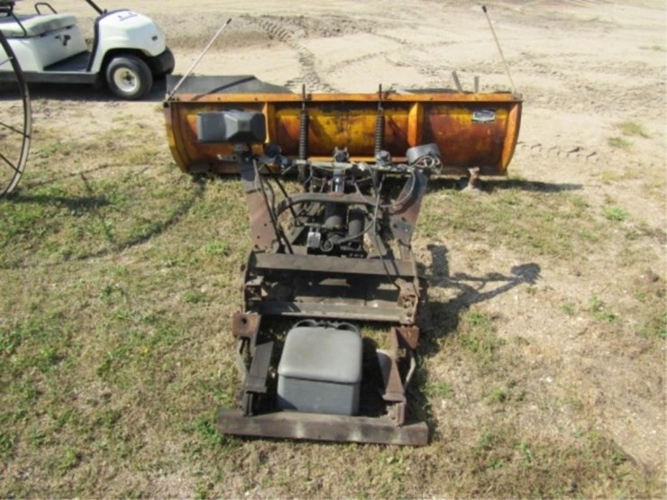 meyers-90in.-plow-w/mounts-&-controls-image-1