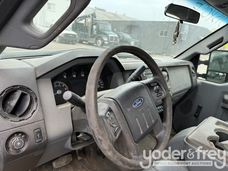 2016-ford-f350-xl-image-7
