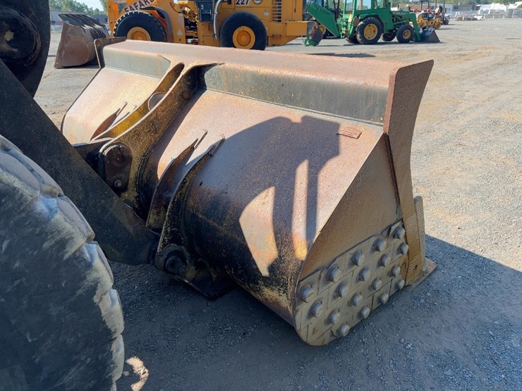 2005-deere-644j-image-18