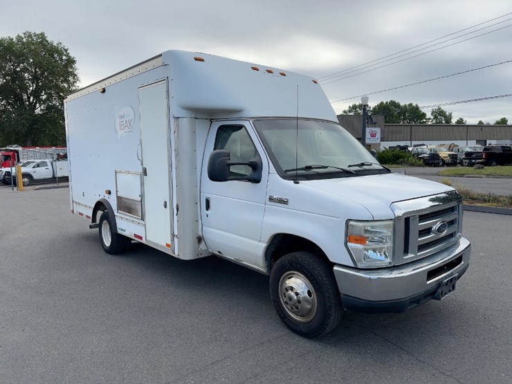 2009-ford-e450-image-7