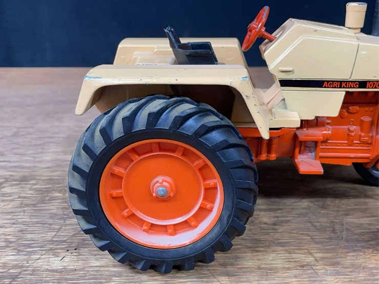 1/16-case-1070-ertl-image-14