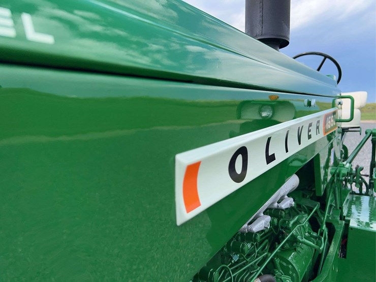 1967-oliver-1550-image-15