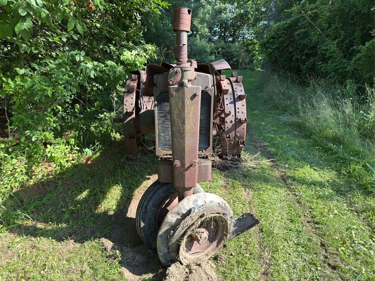 john-deere-model-a-image-2
