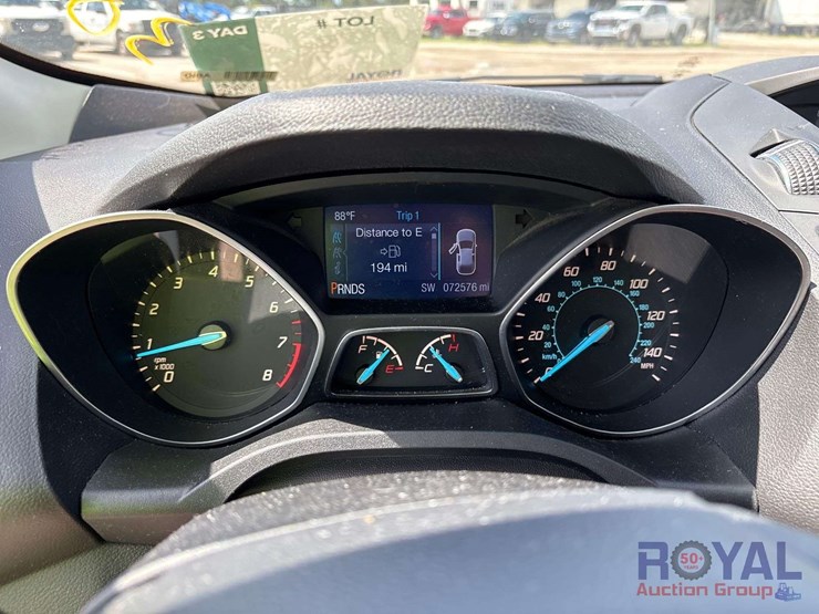 2015-ford-escape-image-14