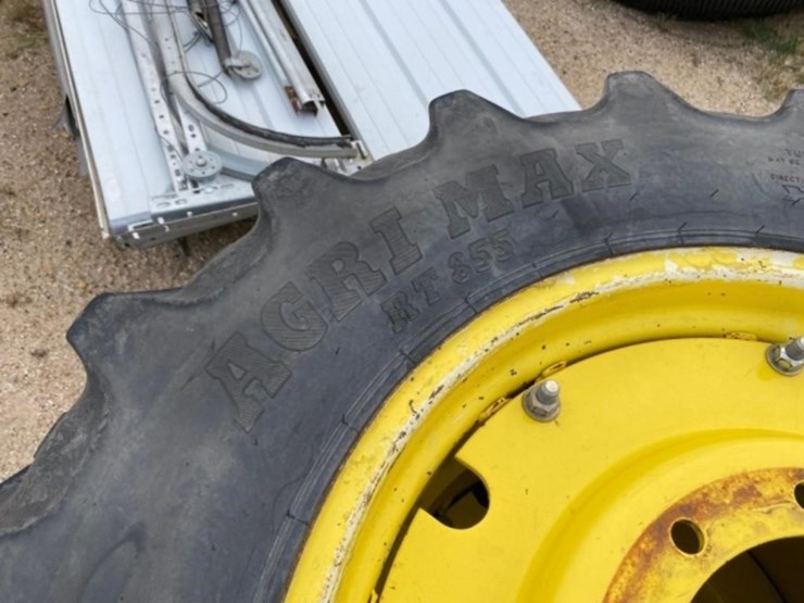 john-deere-10-image-5