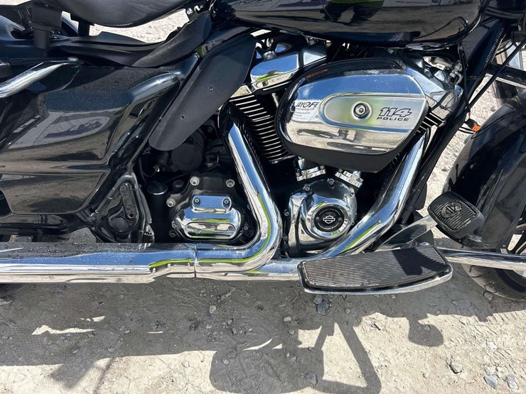 2021-harley-davidson-flhp-motorcycle-image-8