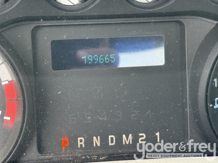 2016-ford-f350-xl-image-43