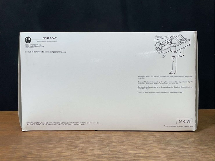 1/25-ih-td-25-crawler-nib-1st-gear-image-15