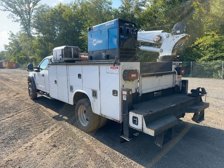 2019-ford-f550-xl-image-3