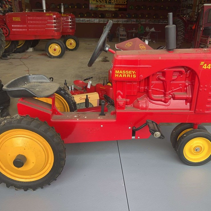 MASSEY-FERGUSON 44