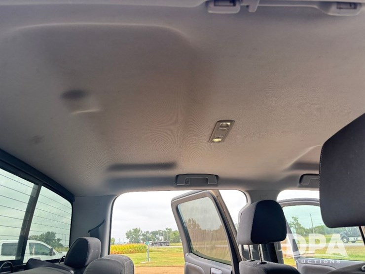2017-gmc-sierra-2500hd-image-73