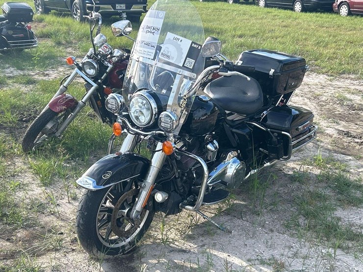 2021-harley-davidson-flhp-road-king-motorcycle-image-1