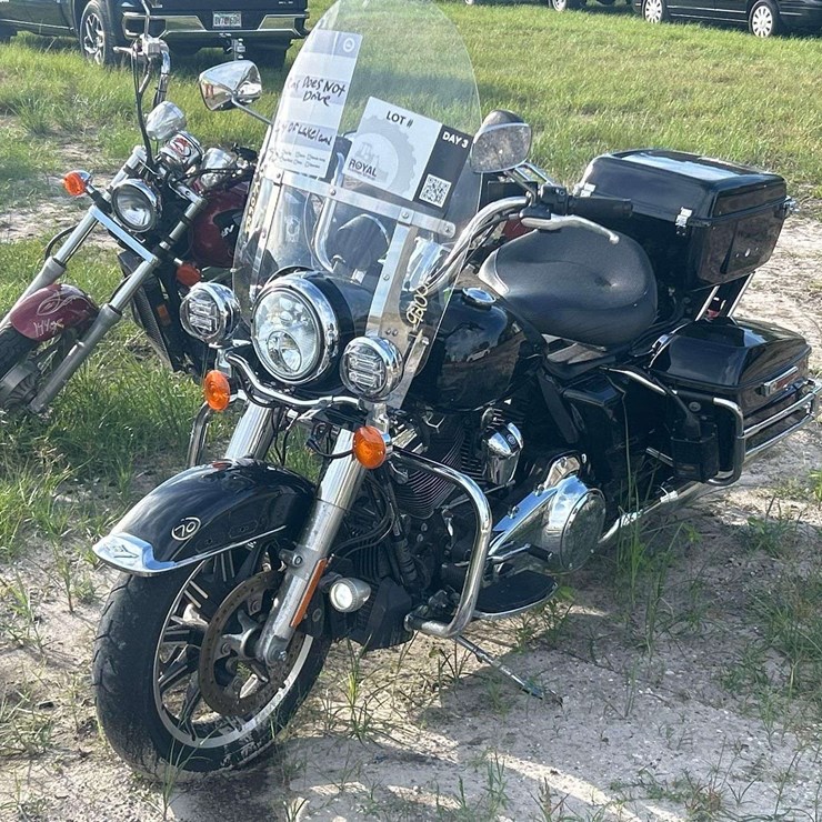 2021 Harley-Davidson FLHP Road King Motorcycle