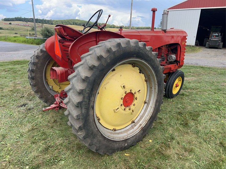 massey-ferguson-33-image-3