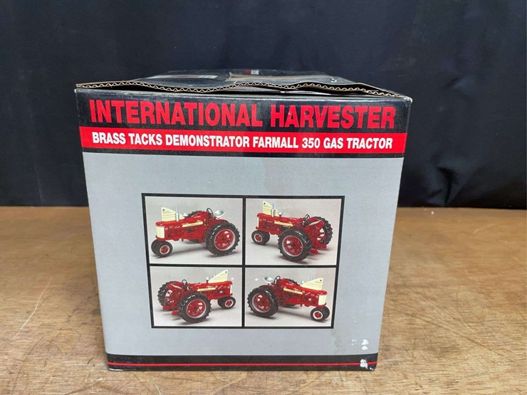 1/16-farmall-350-demonstrator-nib-sc-image-6