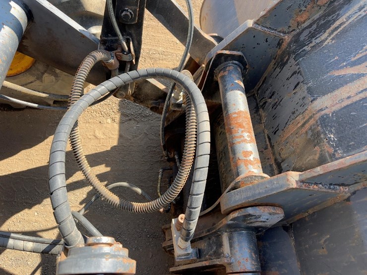 2001-caterpillar-it28g-image-12