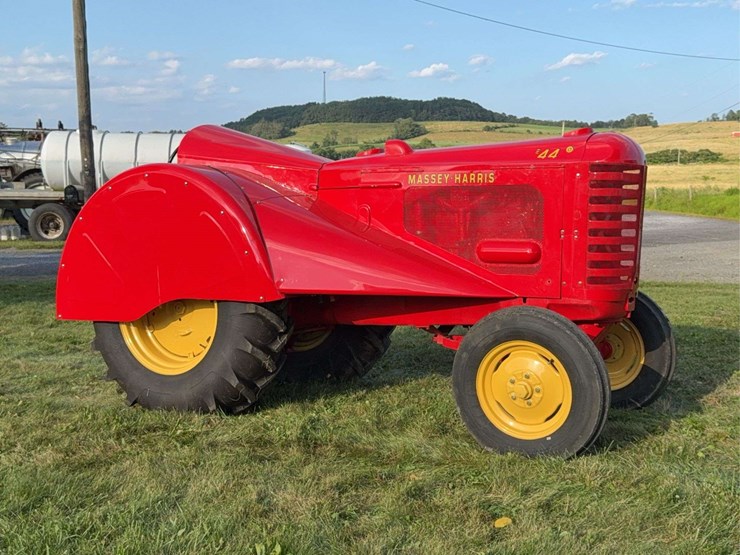 massey-ferguson-44-image-1
