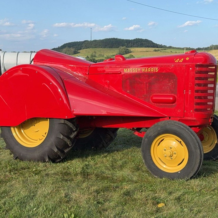 MASSEY-FERGUSON 44