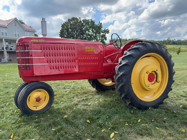 massey-ferguson-101-image-1