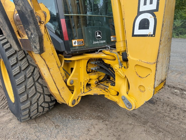 2006-deere-310g-image-18