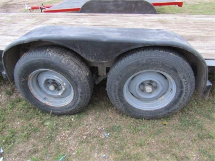 1998-80-1/2in.-x-16ft.-tandem-axle-trailer,-ramps,-image-21