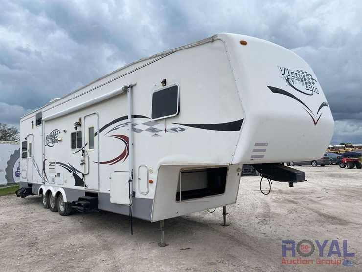 2006-victory-lane-36srv-39ft-tri-axle-5th-wheel-toy-hauler-travel-trailer-image-2
