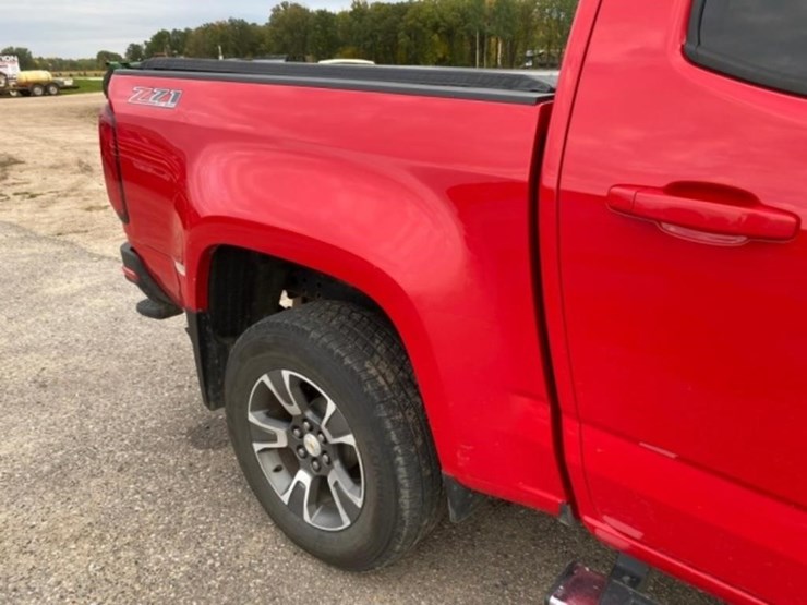 2017-chevy-colorado-z71-4x4-v6,-auto,-crew-cab,-image-24