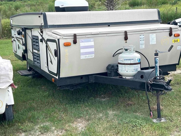 2014-rockwood-premier-2317g-23ft-s/a-pop-up-camper-image-1