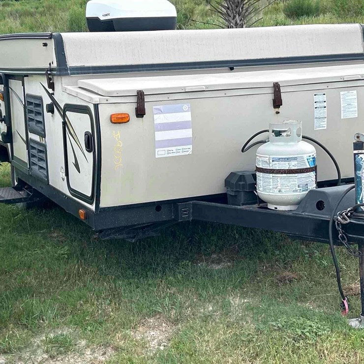 2014 Rockwood Premier 2317G 23FT S/A Pop Up Camper