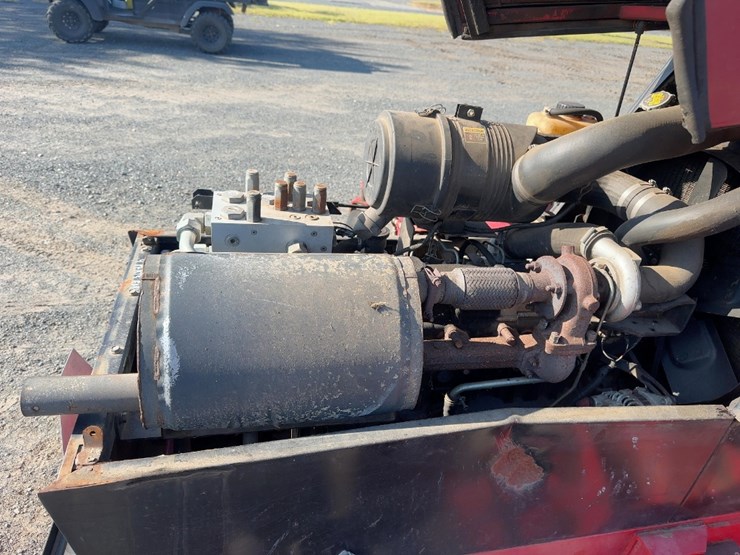 2007-toro-groundsmaster-580d-image-12