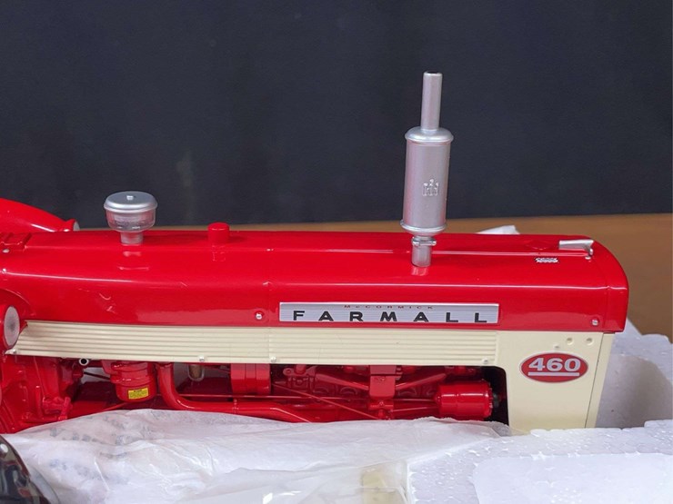 1/16-farmall-460-precision-nib-ertl-image-12