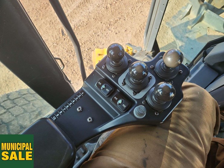 deere-770-image-24