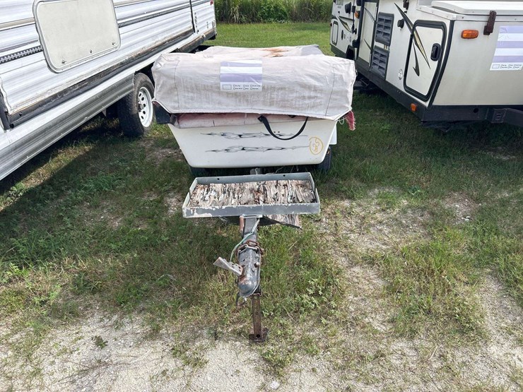 1999-8-foot-bunk-tent-popup-camper-image-6