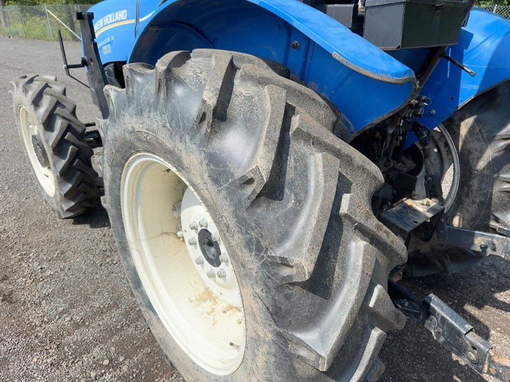 new-holland-workmaster-70-image-10