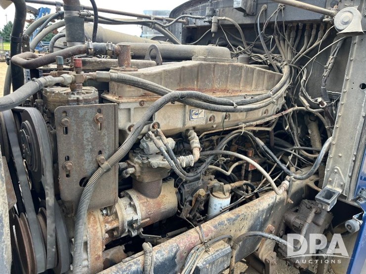 1984-peterbilt-359-image-79