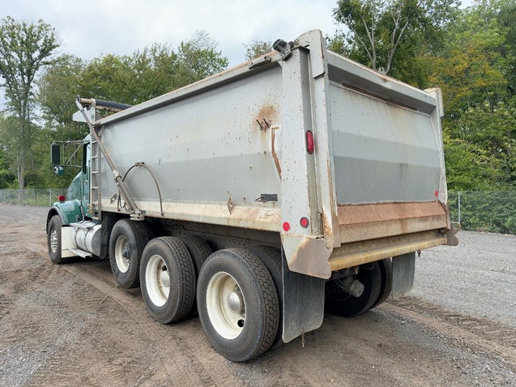 2016-kenworth-t800-image-3